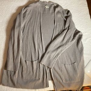Grey cardigan